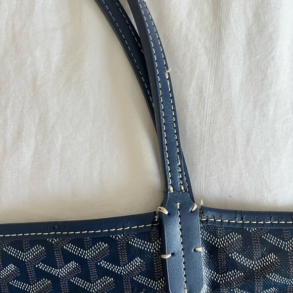 Stylish Blue Tote Bag - Picture 4 of 6